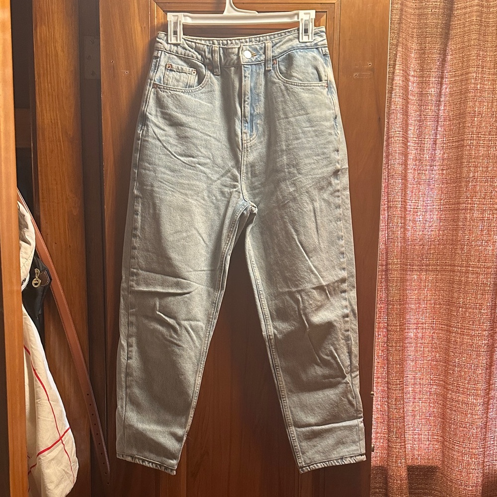 Zara women’s slim barrel Fit ankle length Jeans in Light Blue 4